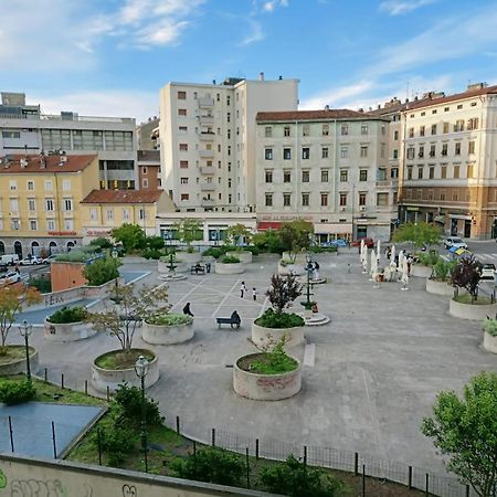 Casa Perugino Apartment Trieste Luaran gambar